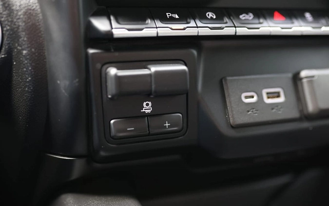 GMC Sierra cena 249000 przebieg: 48000, rok produkcji 2019 z Zamość małe 704